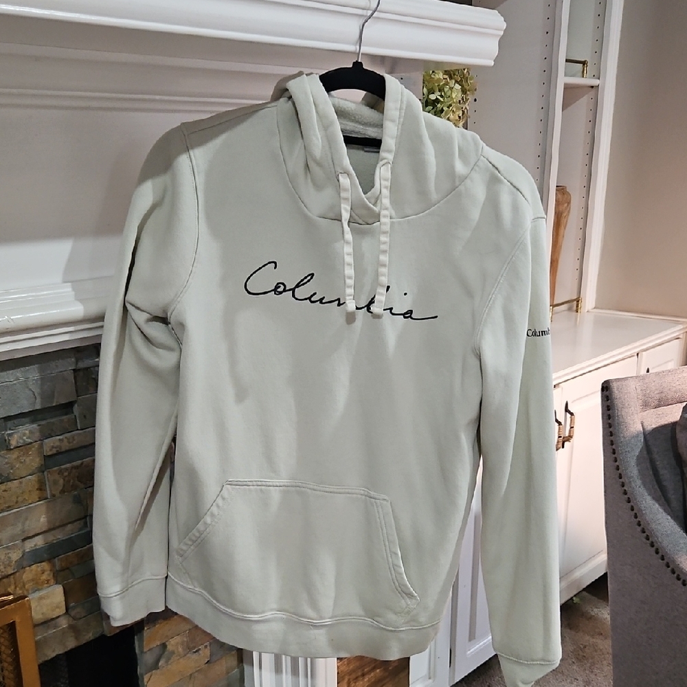 Columbia Women's Light Gray Hoodie Sweater